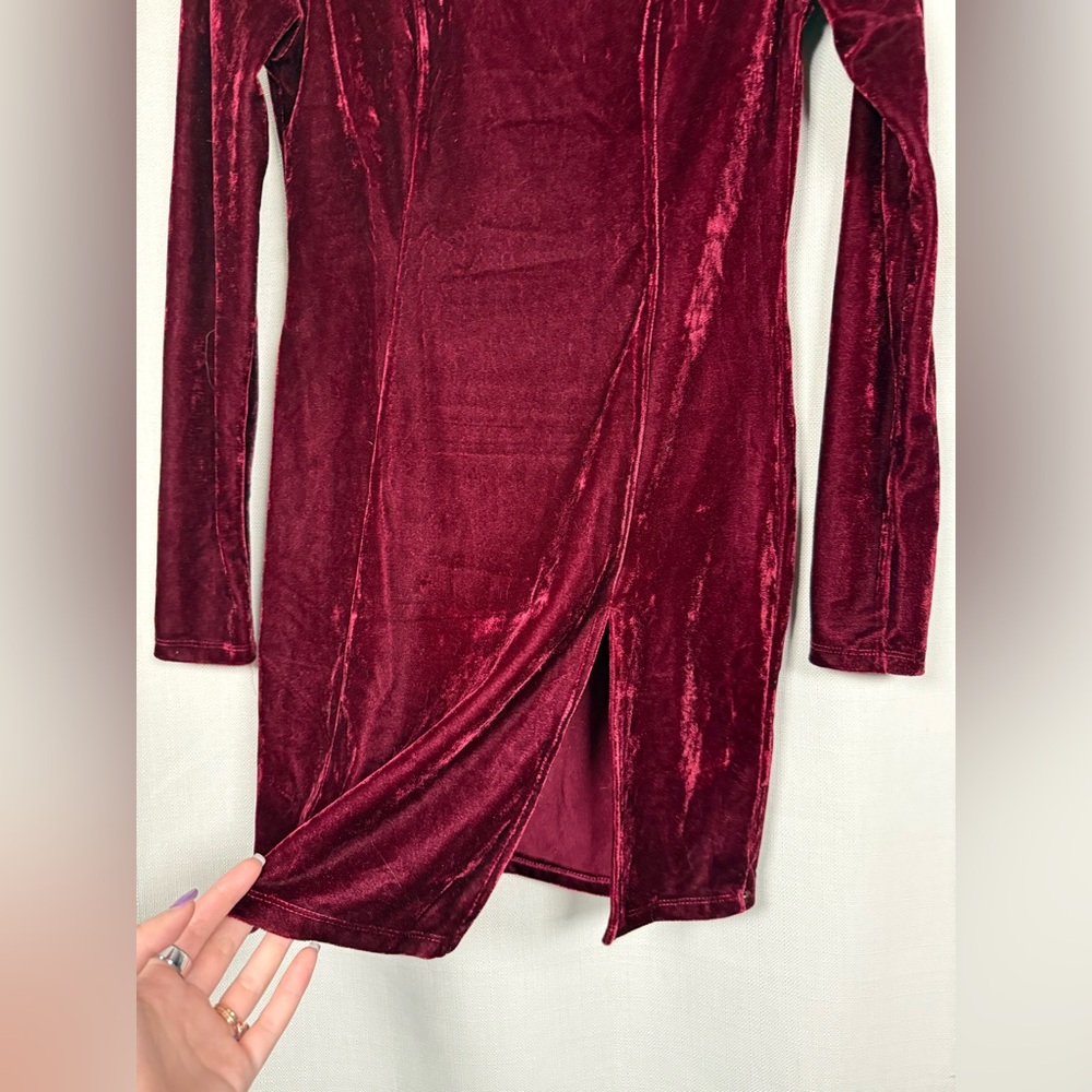 Naked Wardrobe Maroon Burgundy Velvet Long Sleeve Mini Dress Small - Picture 6 of 8